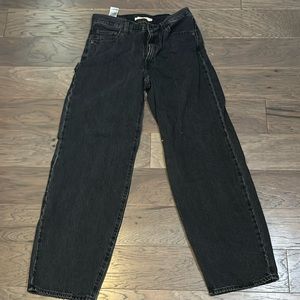 Black, high rise, baggy, in style, Levi’s jeans, Never worn,